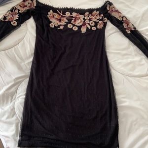 Guess off shoulder sheer fully lined dress